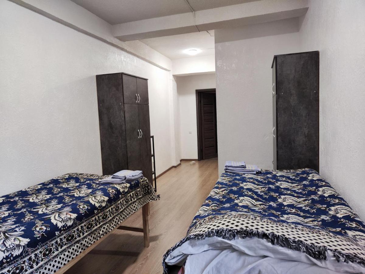 Nomad Inn Μπισκέκ Εξωτερικό φωτογραφία
